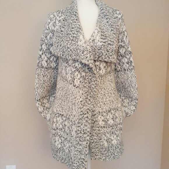 BB Dakota Open Front Cardigan - Picture 2 of 14